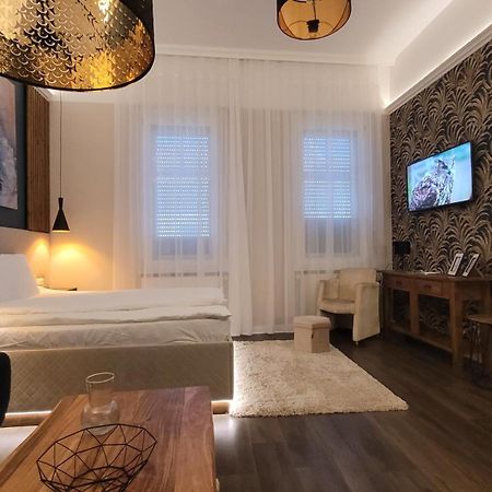 Glamour Apartman ギュラ エクステリア 写真