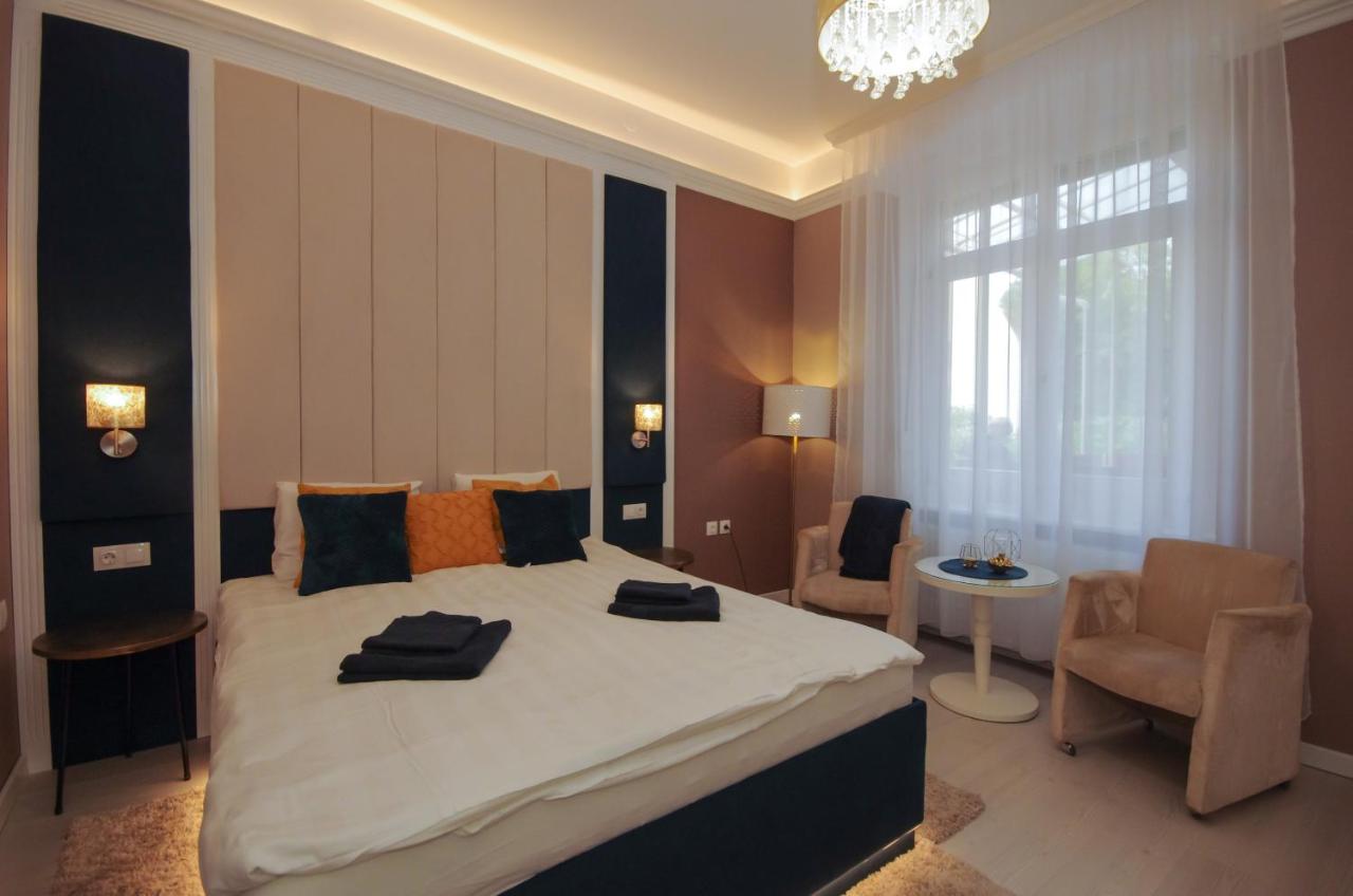 Glamour Apartman ギュラ エクステリア 写真