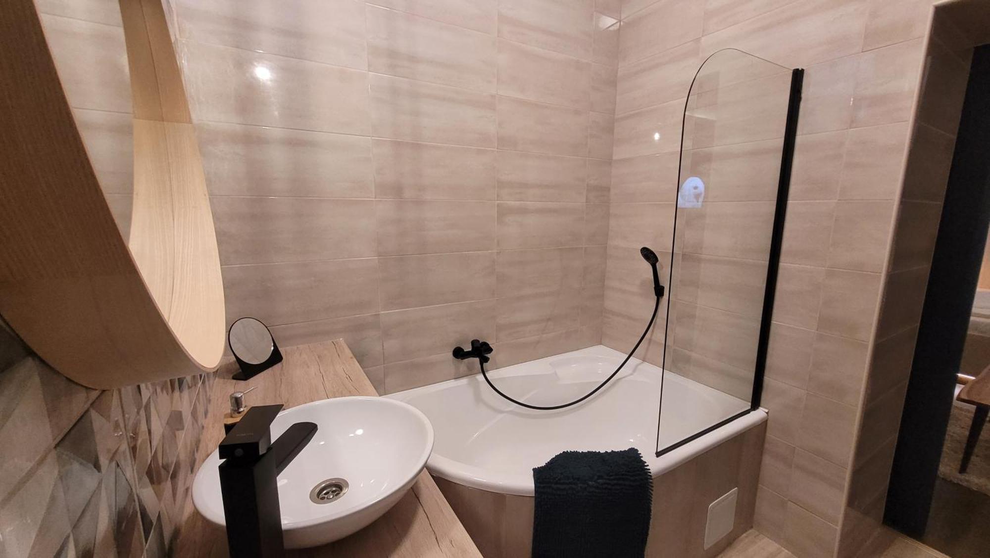 Glamour Apartman ギュラ エクステリア 写真